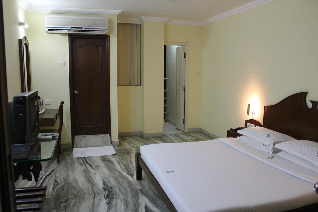 Hotel Emerald Park Čennai Pokoj fotografie